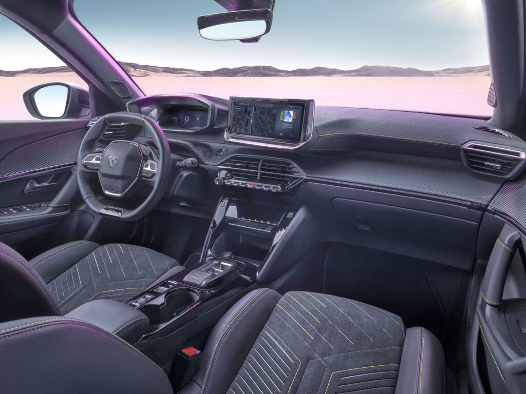 new peugeot 2008 cockpit