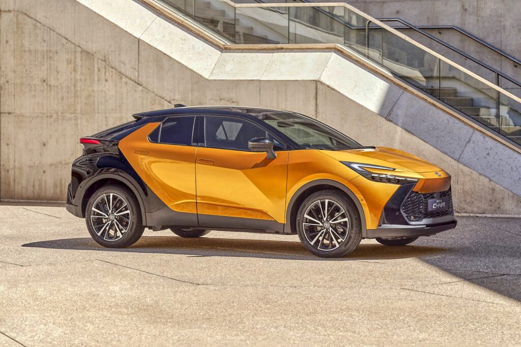 nuovo toyota c-hr