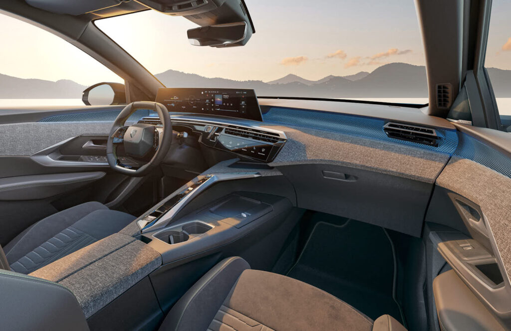 peugeot i-cockpit panoramic