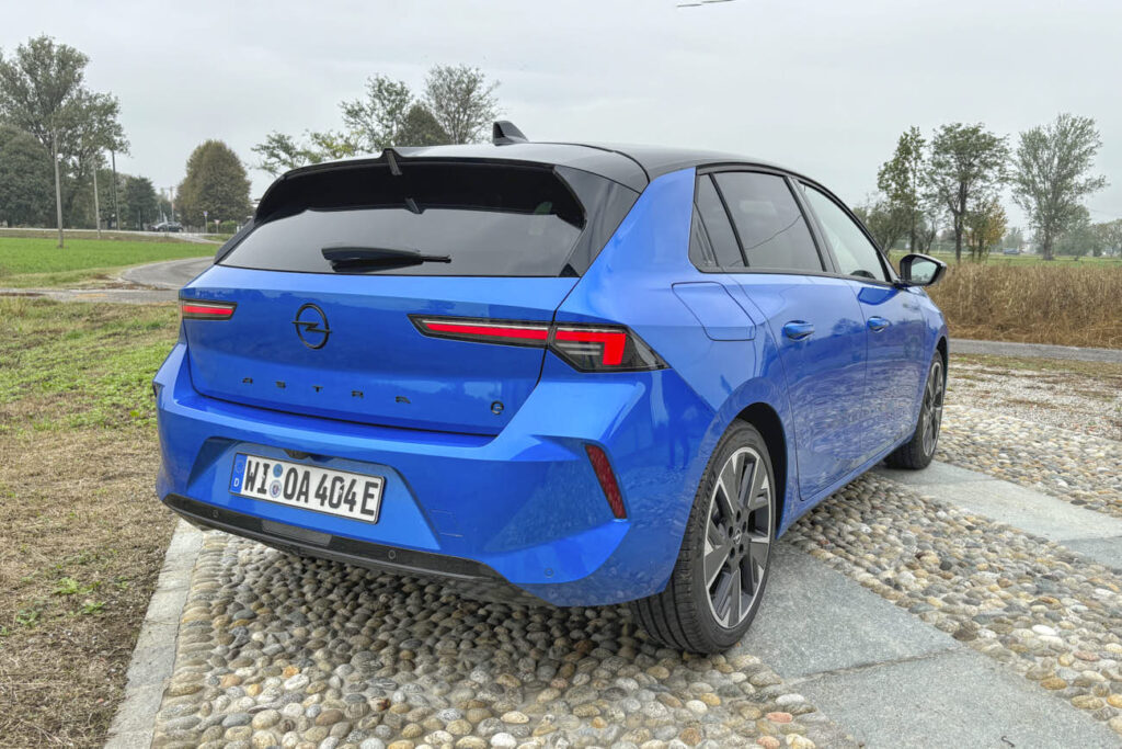 opel astra elctric
