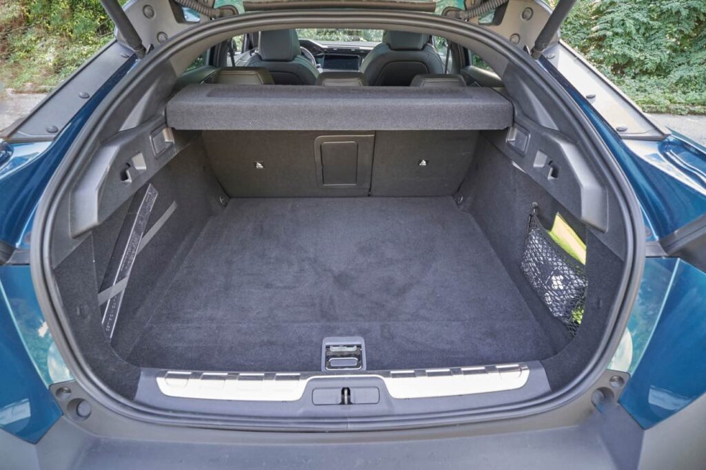 peugeot 408 bagagliaio