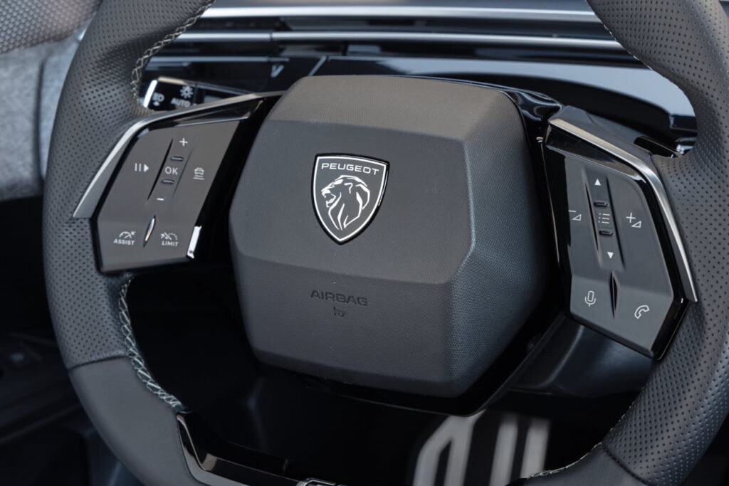 peugeot e-3008 volante