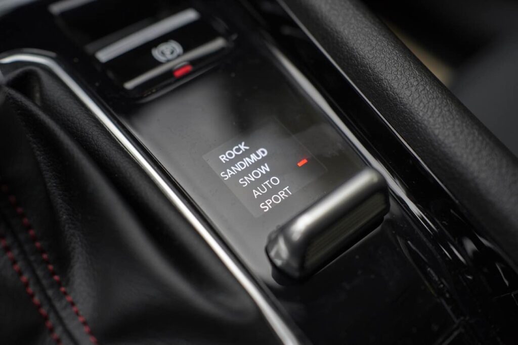 JeepCompass4xeTrailhawk selec terrain