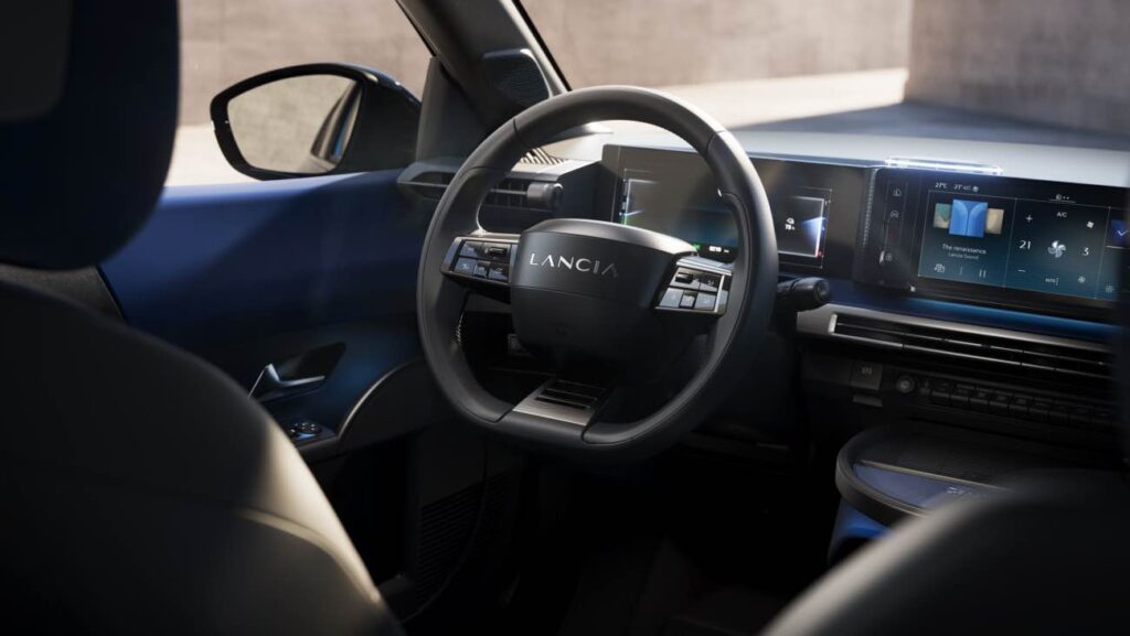 lancia ypsilon cassina cockpit
