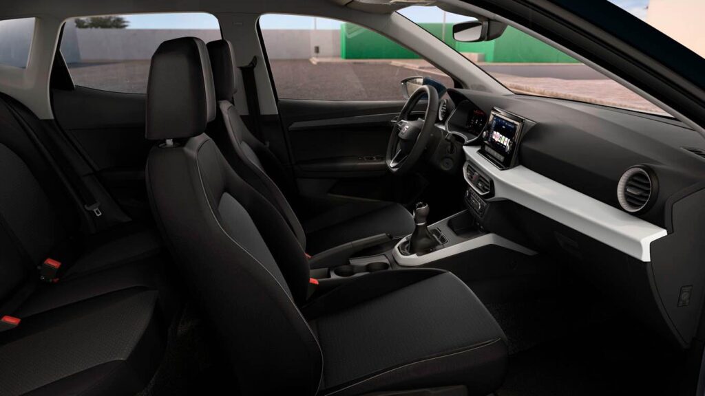 seat arona black edition cockpit
