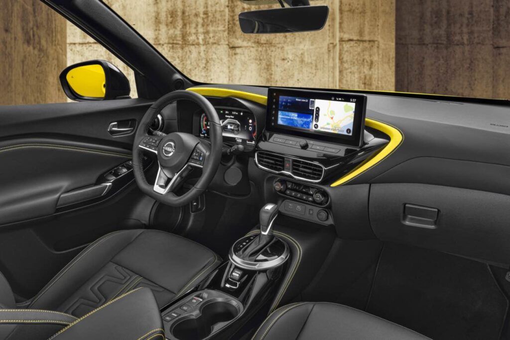 nissan juke cockpit