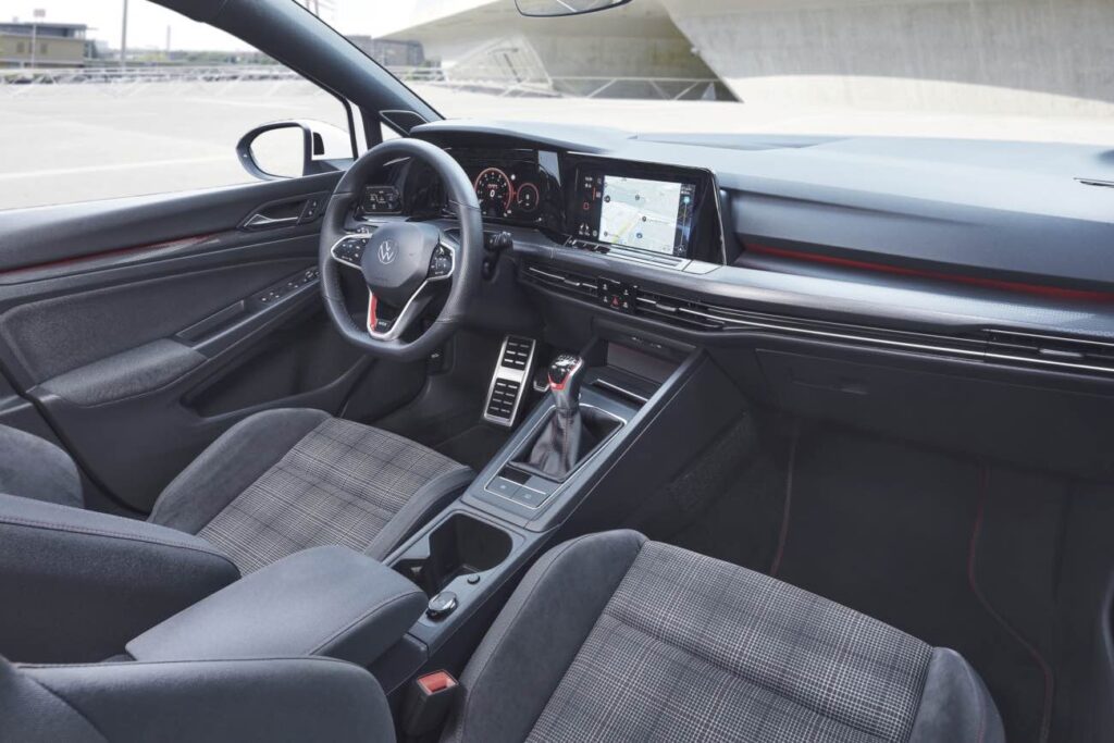 volkswagen golf gti mt ultimate cockpit