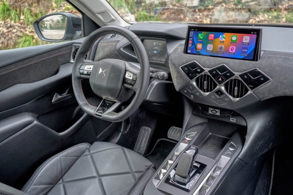 ds3 e-tense cockpit